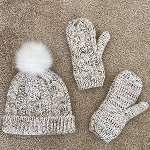 Steve Madden hat and mitten set.